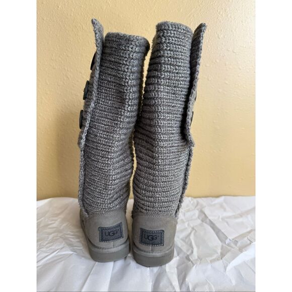 UGG Australia Classic Cardy Triple Button Gray Knit Boots – size 5 - Picture 5 of 9